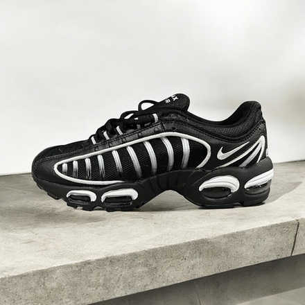 Nike Air Max Tailwind 4 • NRG