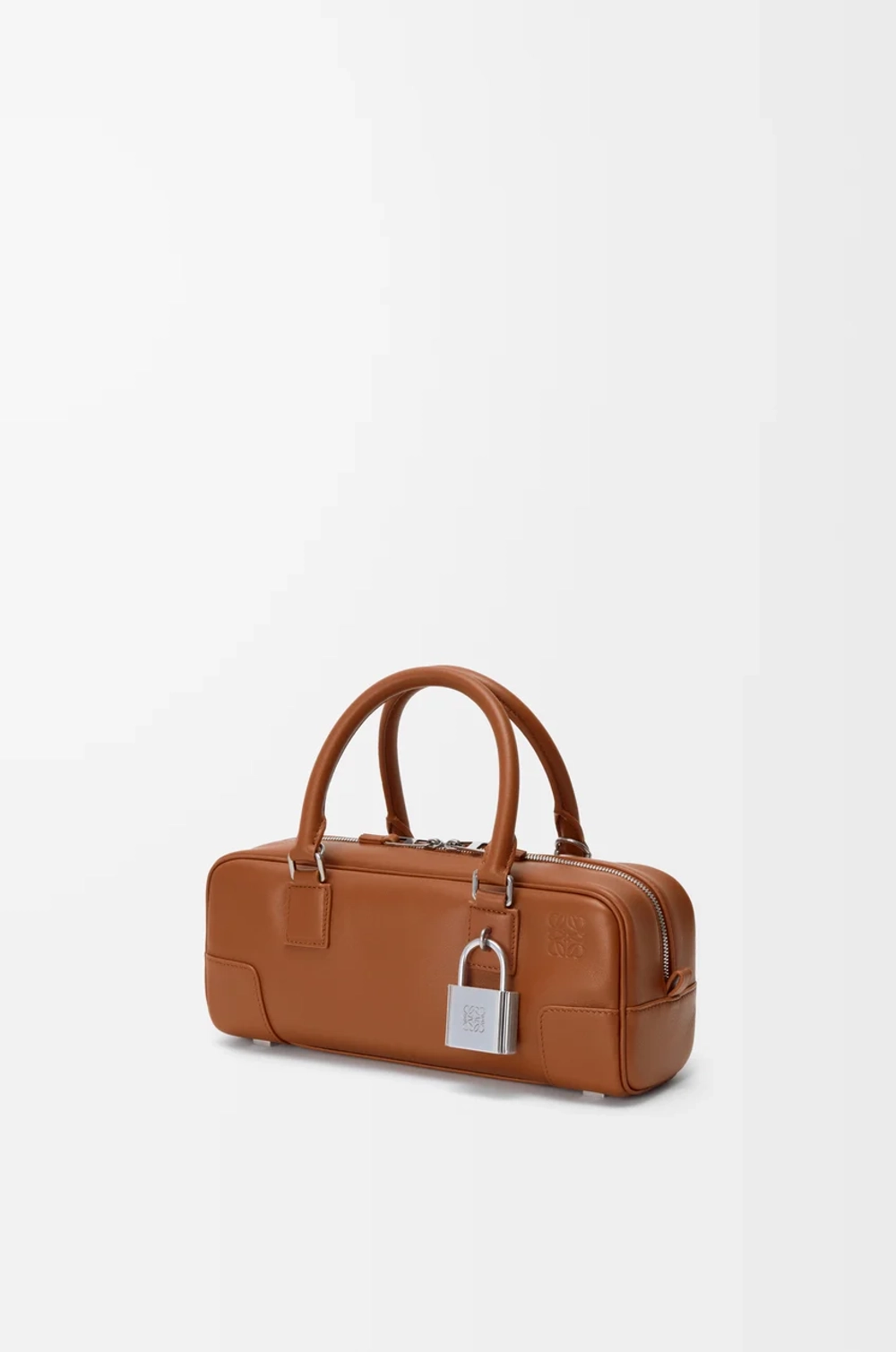 Loewe Укороченная сумка Amazona 23 из блестящей телячьей кожи, светло-коричневый
