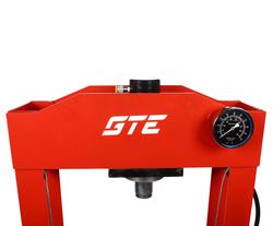 GTE (GTE-HPN13030) Пресс гидравлический 30т напольный с ножным и ручным приводом