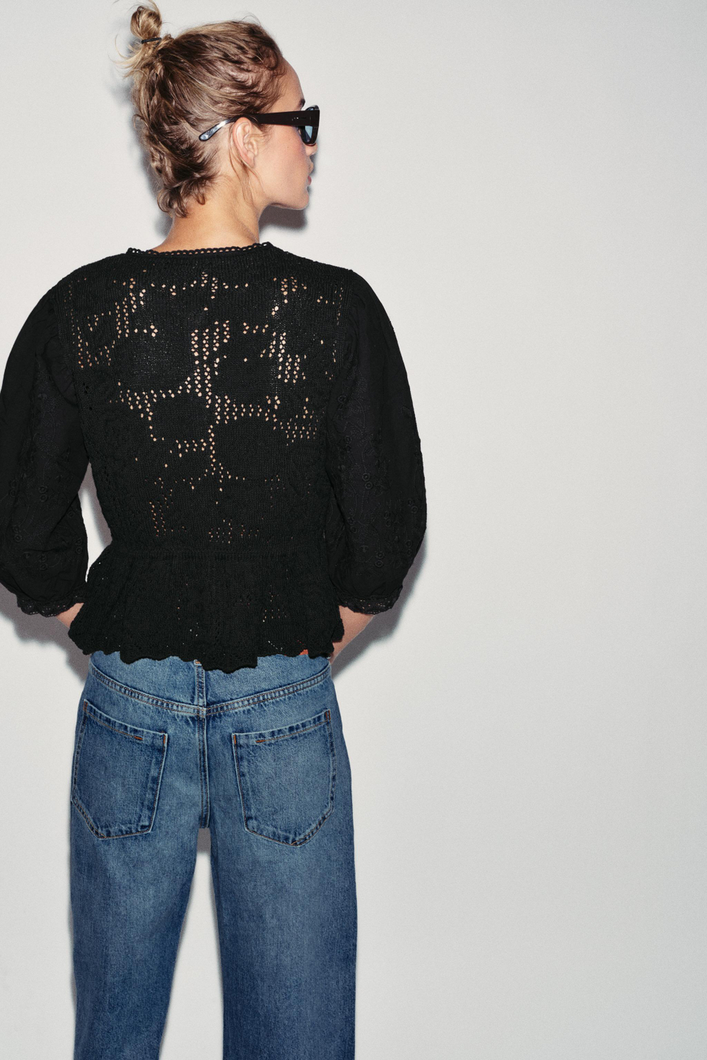 РОМАНТИЧНЫЙ КАРДИГАН С КОМБИНИРОВАННЫМИ ДЕТАЛЯМИ — ZARA