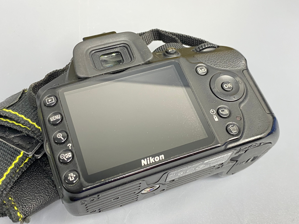 Nikon D3200 7500 кадров