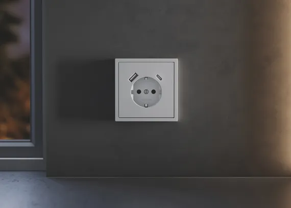 Накладка для розетки с заземлением и защитными шторками, с USB A+C Voltum S70 Серый VLS001016