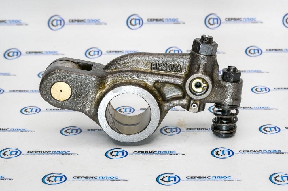 Коромысло выпускного клапана 81D Е5 1007120E81DY