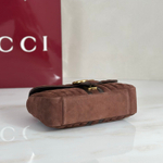 Женская сумка Gucci GG Marmont — коричневая, 26 см — фото 4