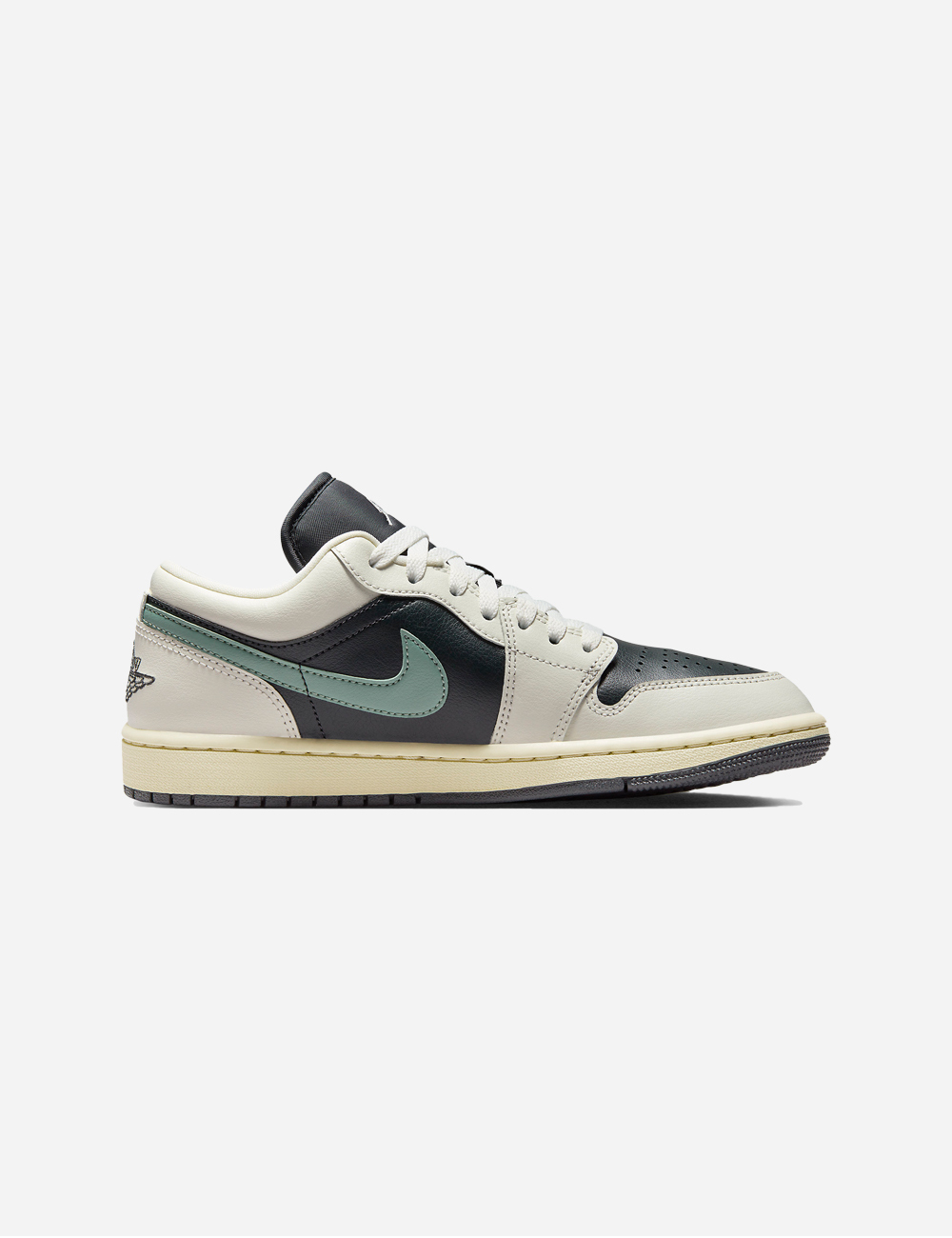 Air Jordan 1 Low Jade Smoke (DC0774-001)