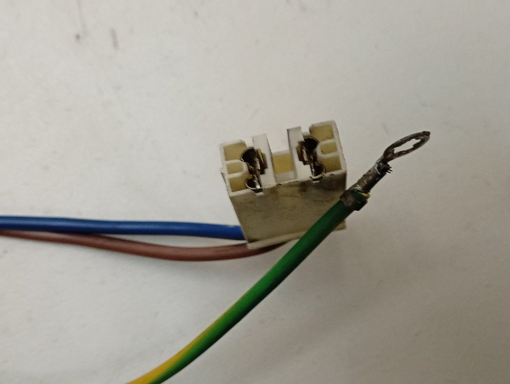 WF0500NZW кт52 Сетевой шнур для стиральной машины Samsung WF0500NZW б/у
