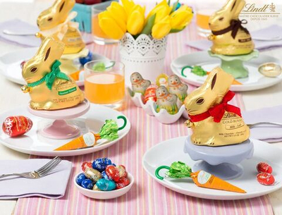 Пасхальный набор из молочного шоколада LINDT GOLD BUNNY & Carrots (заяц и 4 морковки) 154 г (Из Финляндии)