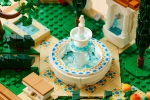 Конструктор LEGO Icons 10359 Сад с фонтаном