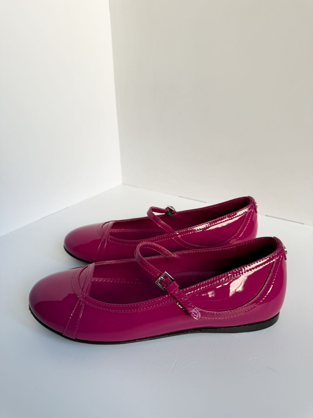 Лаковые туфли Gucci, 33