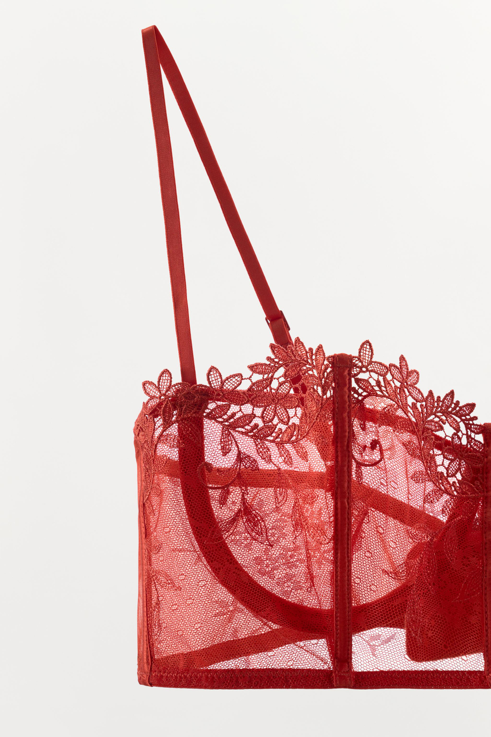 БРАЛЕТТ НА КОСТОЧКАХ С КРУЖЕВОМ — ZARA