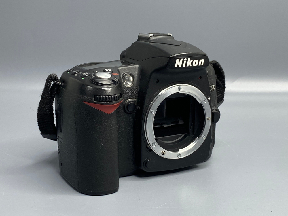 Nikon D90 Body