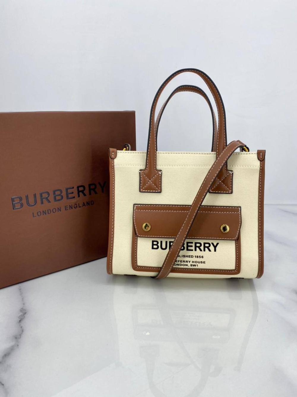 Сумка Burberry