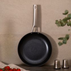 СКОВОРОДА C АНТИПРИГАР. 3Х СЛОЙНЫМ ПОКРЫТ. DAIKIN, СЕРИЯ "CHEF" AGNESS 22*4.5CM, АНОДИРОВАН.АЛЮМИНИЙ