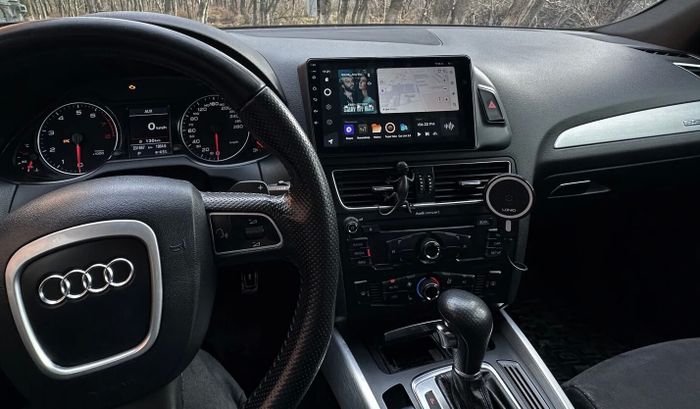 Магнитола для Audi Q5 8R 2008-2016 без джойстика MMI - Teyes CC3L монитор 9" IPS на Android 10, CarPlay, 4G SIM-слот