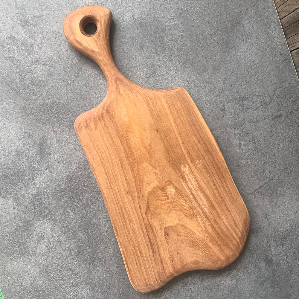 Доска разделочная из массива дуба, 49*22,5*2,5 см