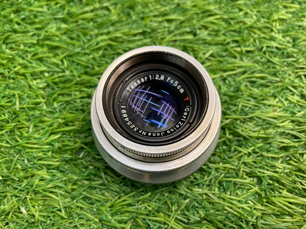 Praktica K + Carl Zeiss Tessar T* 50mm 2.8 M39