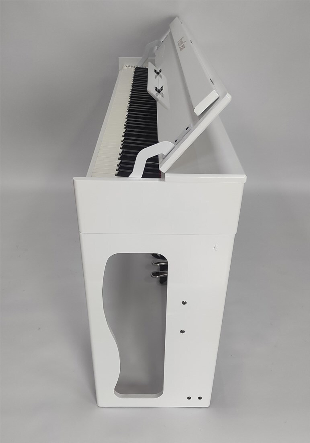Pierre Cesar XY-2000-H