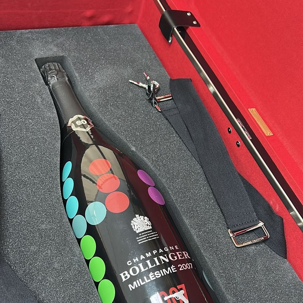 Шампанское Bollinger Millésimé 2007 Джеробоам 3 л — 007 60th Anniversary, кейс Globe-Trotter, № 008/025