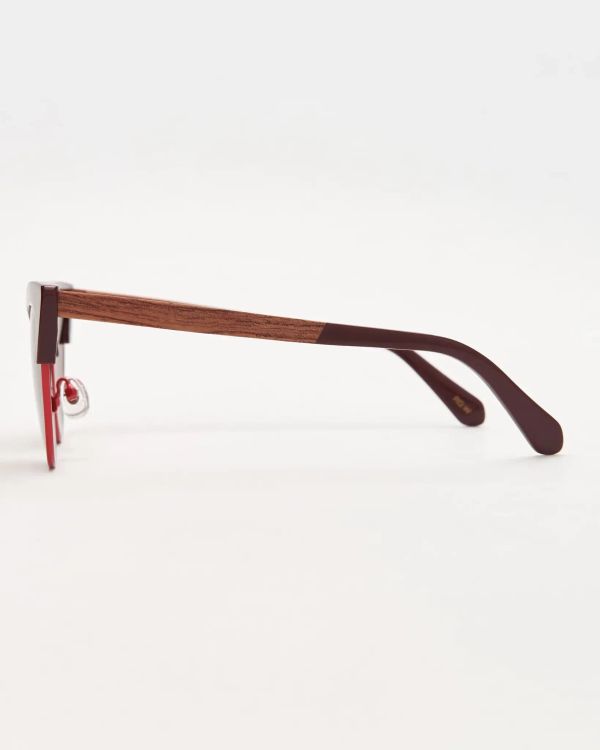 Очки солнцезащитные Spunky Marta 7 Red. dark brown lens - фото 3