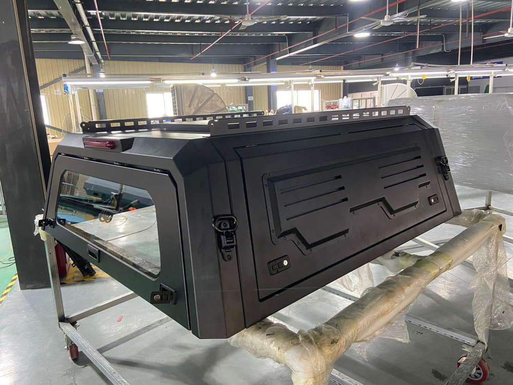 Kунг экспедиционный с люком Mitsubishi L200