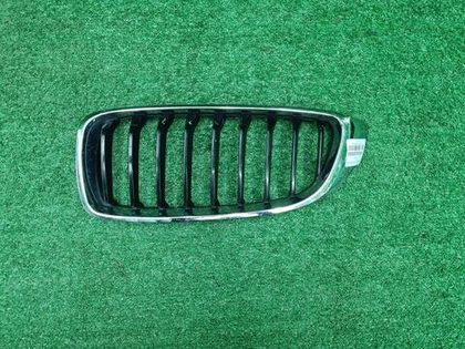 Решетка радиатора левая BMW 4er F32 (2013-2020)