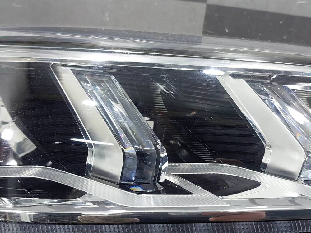Фара правая LED Chery Tiggo 7 Pro 20-24 Б/У Оригинал 605000200AA