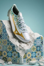 Бутсы Mizuno Alpha III Japan Joao Felix FG - серебряный