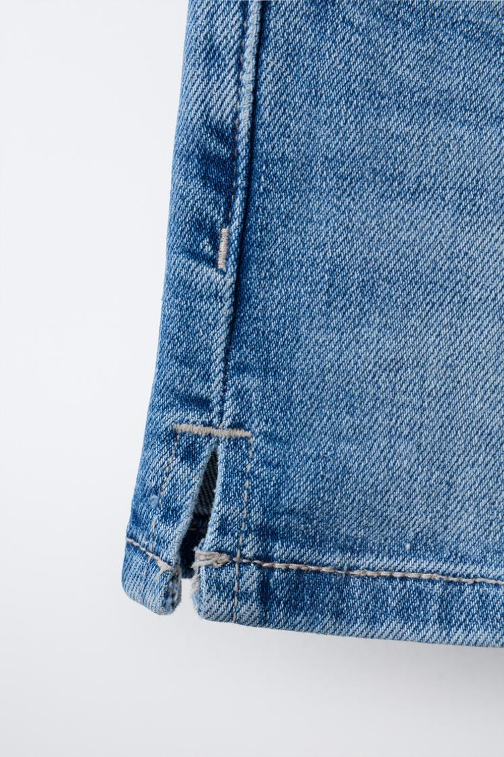 ZARA ДЖИНСОВЫЕ ШОРТЫ, СИНИЙ