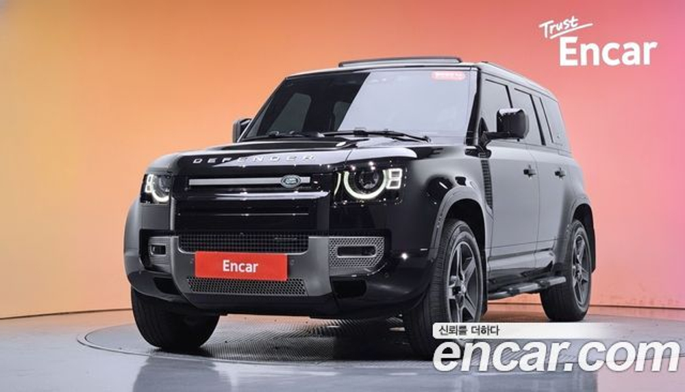 Land Rover Defender 110 P300 X-Dynamic SE — 2023