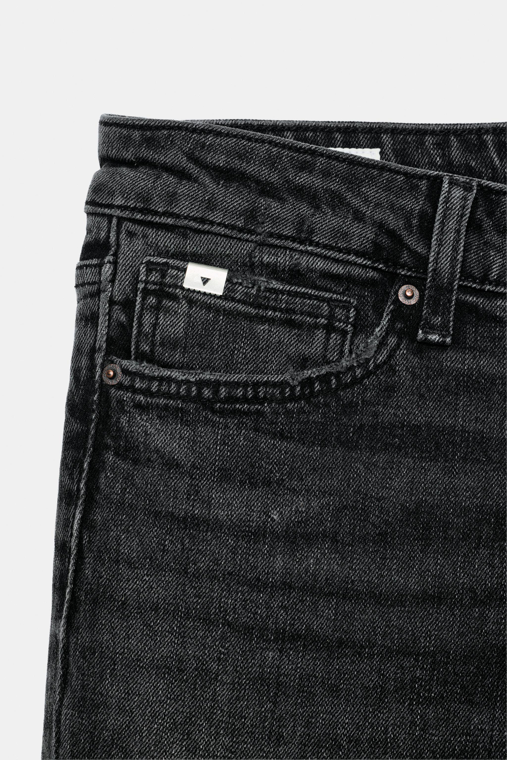 ДЖИНСЫ TRF SLIM С НИЗКОЙ ПОСАДКОЙ — ZARA