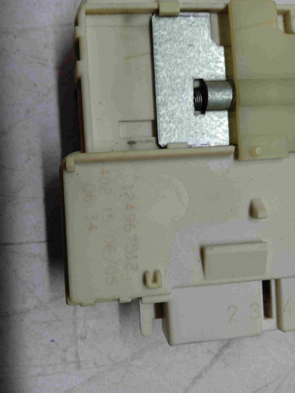 EWS1046 кт271 Блокировка люка для стиральной машины Electrolux EWS1046 б/у