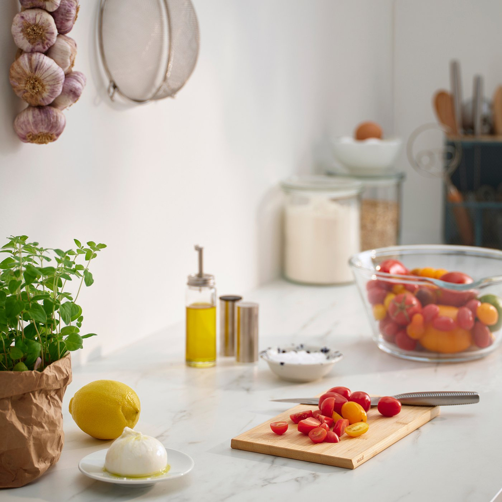 IKEA APTITLIG  (ИКЕА АПТИТЛИГ)  -  Разделочная доска - бамбук 24х15 см