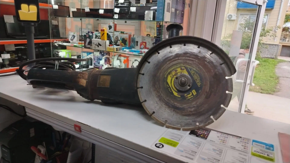 Болгарка (УШМ) BOSCH GWS 24-230 LVI