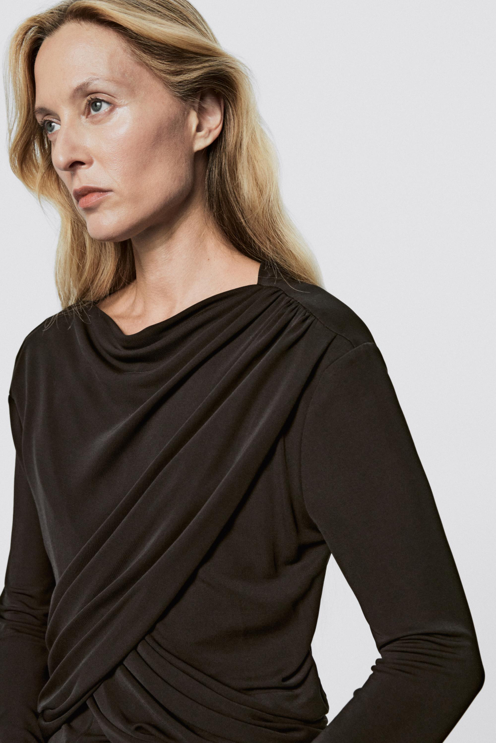 Massimo Dutti Блузка с длинными рукавами и драпировкой - Limited Edition, коричневый
