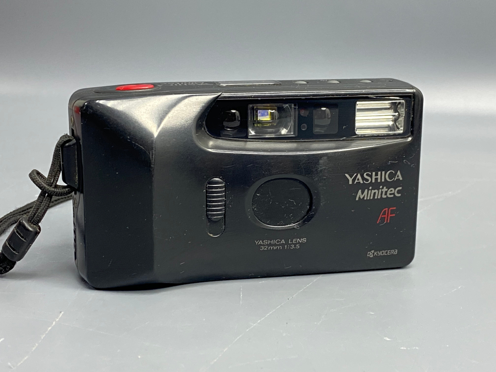 Yashica Minitec AF
