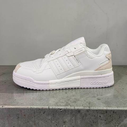 Adidas Forum 84 Low • White