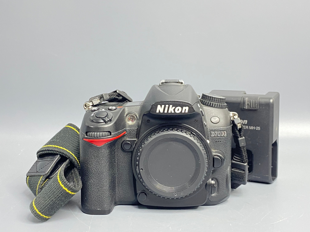 Nikon D7000 15.000 кадров