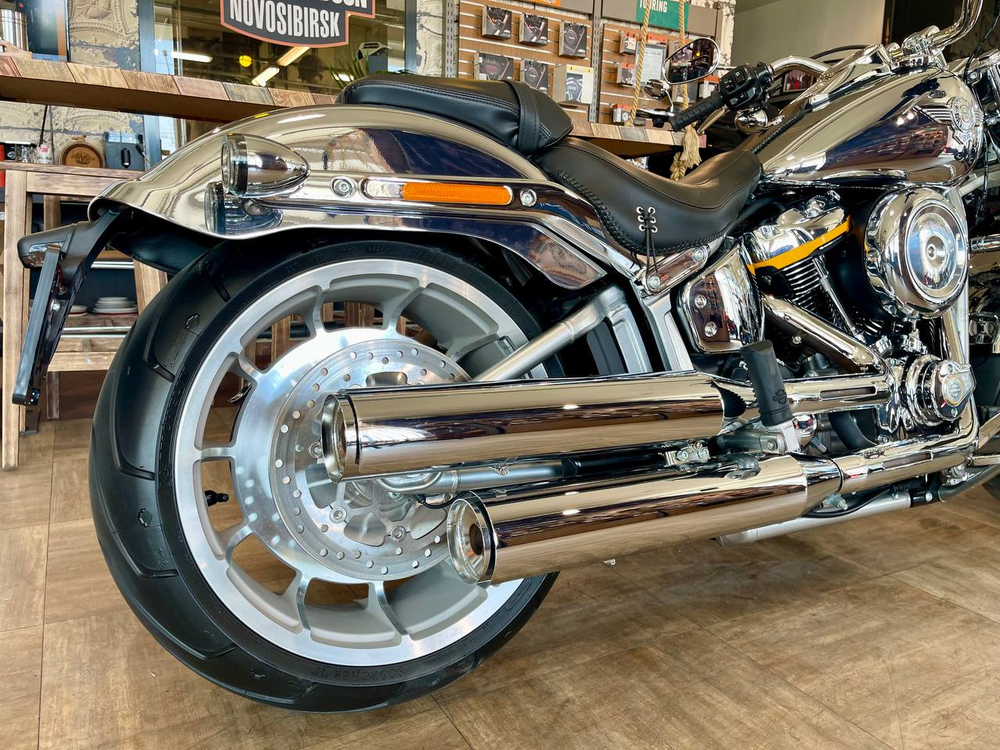 Fat Boy 117 Gray Ghost (Icon Collection) Harley-Davidson