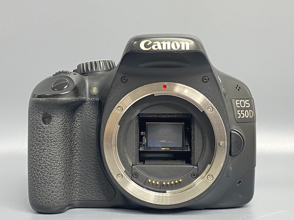 Canon EOS 550D 68.000 кадров