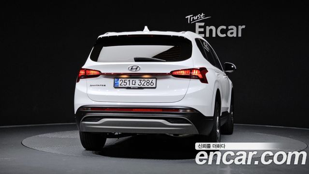 Hyundai Santafe Diesel 2.2 2WD — 2021