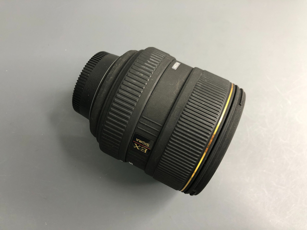 Sigma 17-35mm D 2.8-4 DG HSM Nikon F