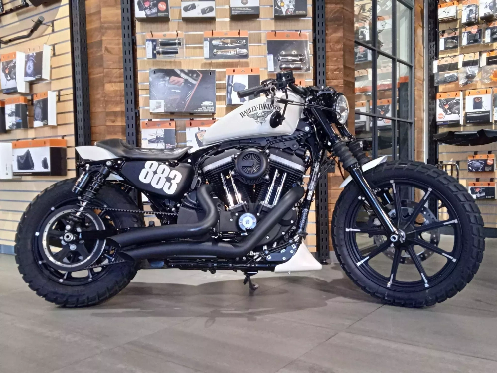 IRON 883 2018 CUSTOM