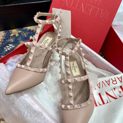 Туфли Valentino Garavani Rockstud