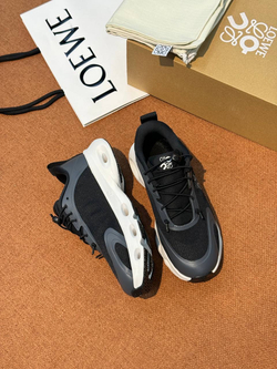 Кроссовки On Running x Loewe