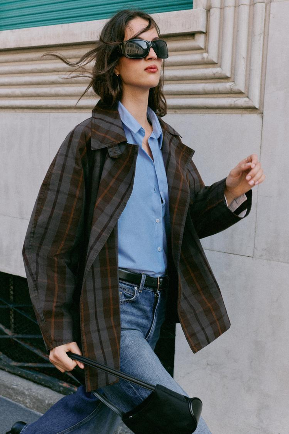 ZARA ТРЕНЧ В КЛЕТКУ С ПОЯСОМ, КОРИЧНЕВО-СИНИЙ