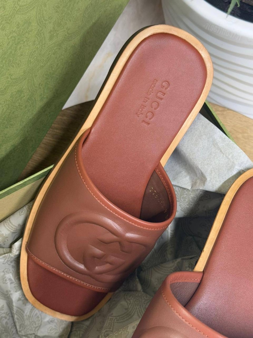 Шлепанцы Gucci