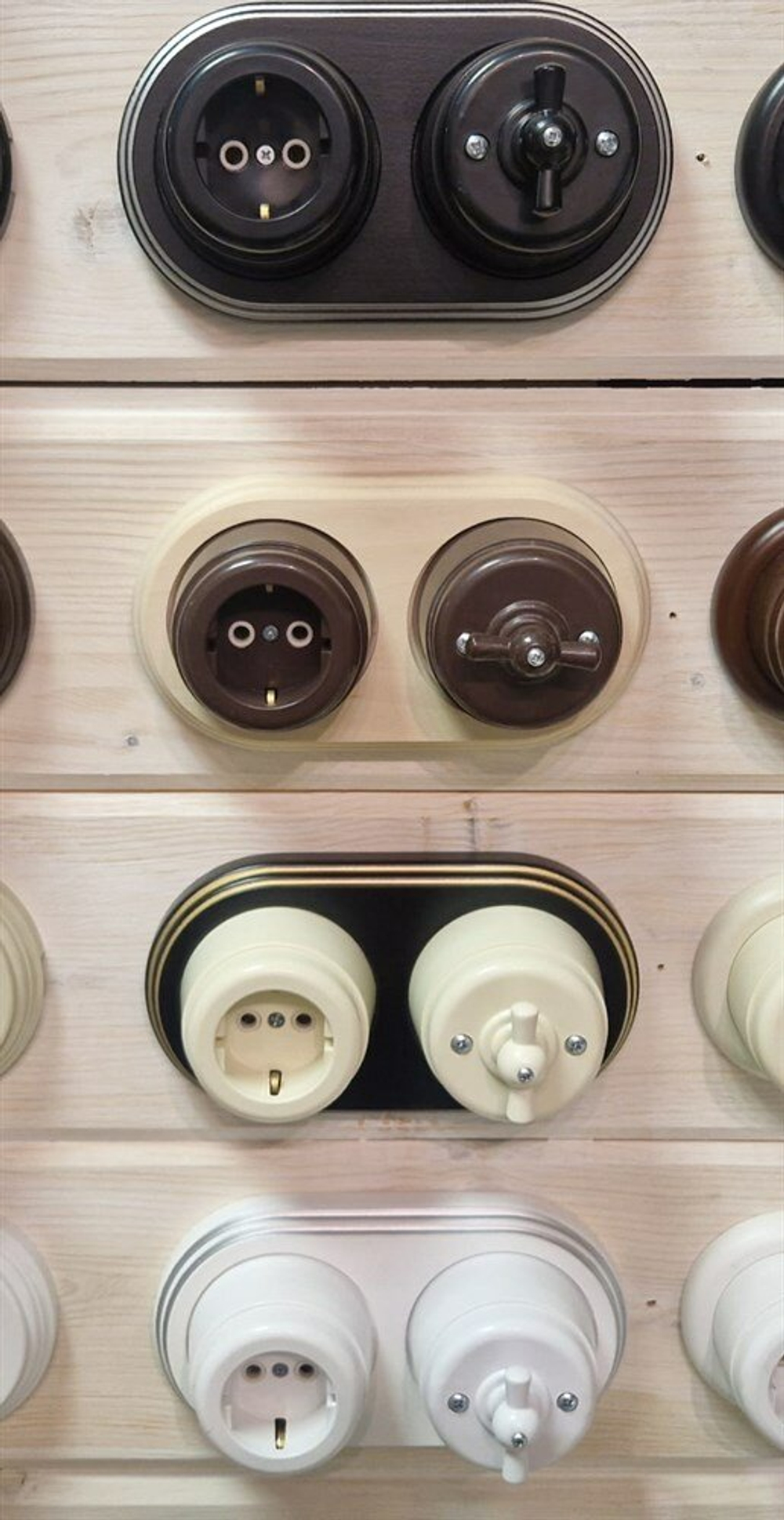 Ретро выключатель поворотный, пластиковый, белый, Вектор Interior Electric ВПВ-012-01
