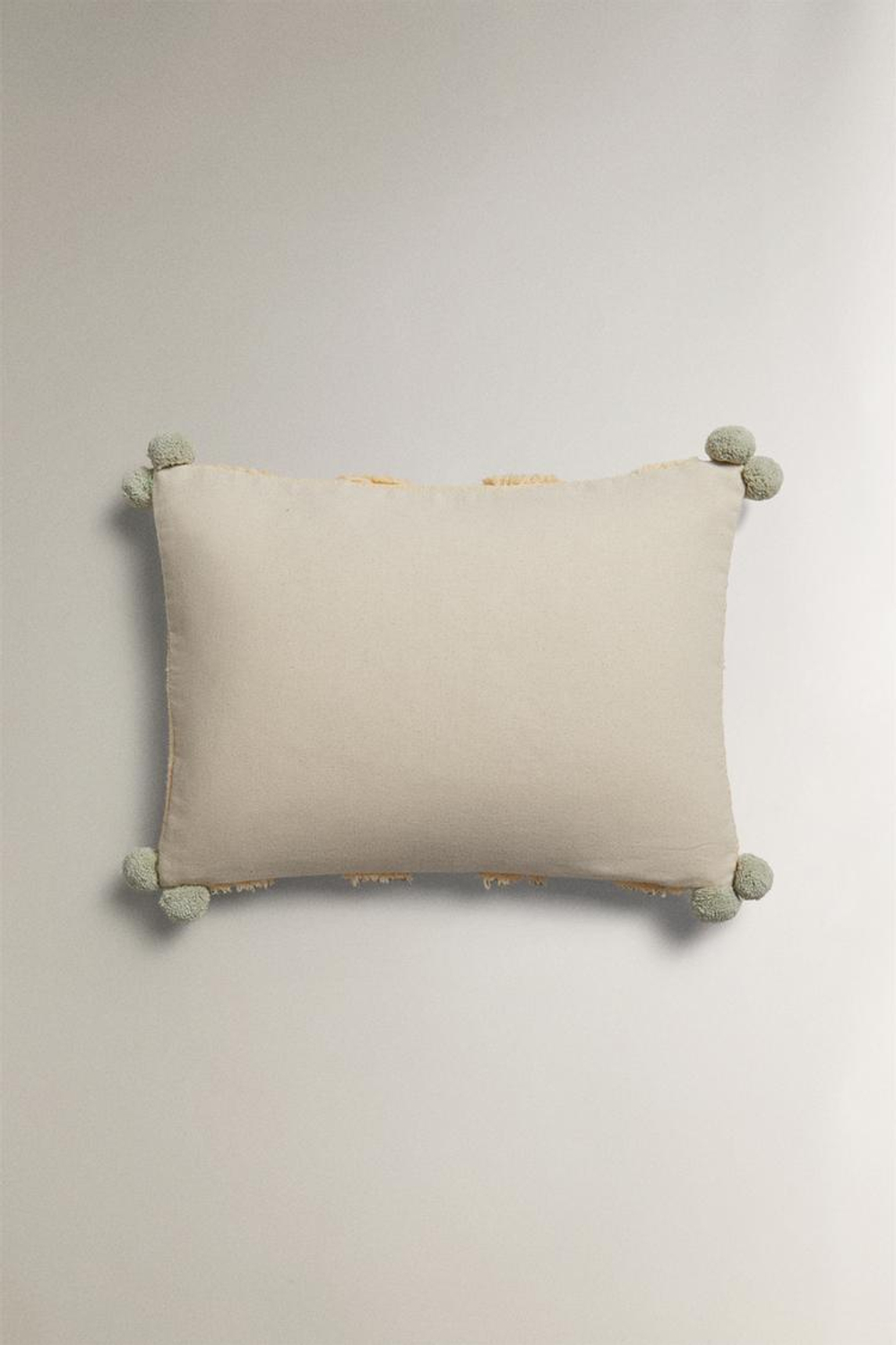 ZARA HOME ЧЕХОЛ ДЛЯ ДЕКОРАТИВНОЙ ПОДУШКИ С ПОМПОНОМ, ЖЕЛТЫЙ