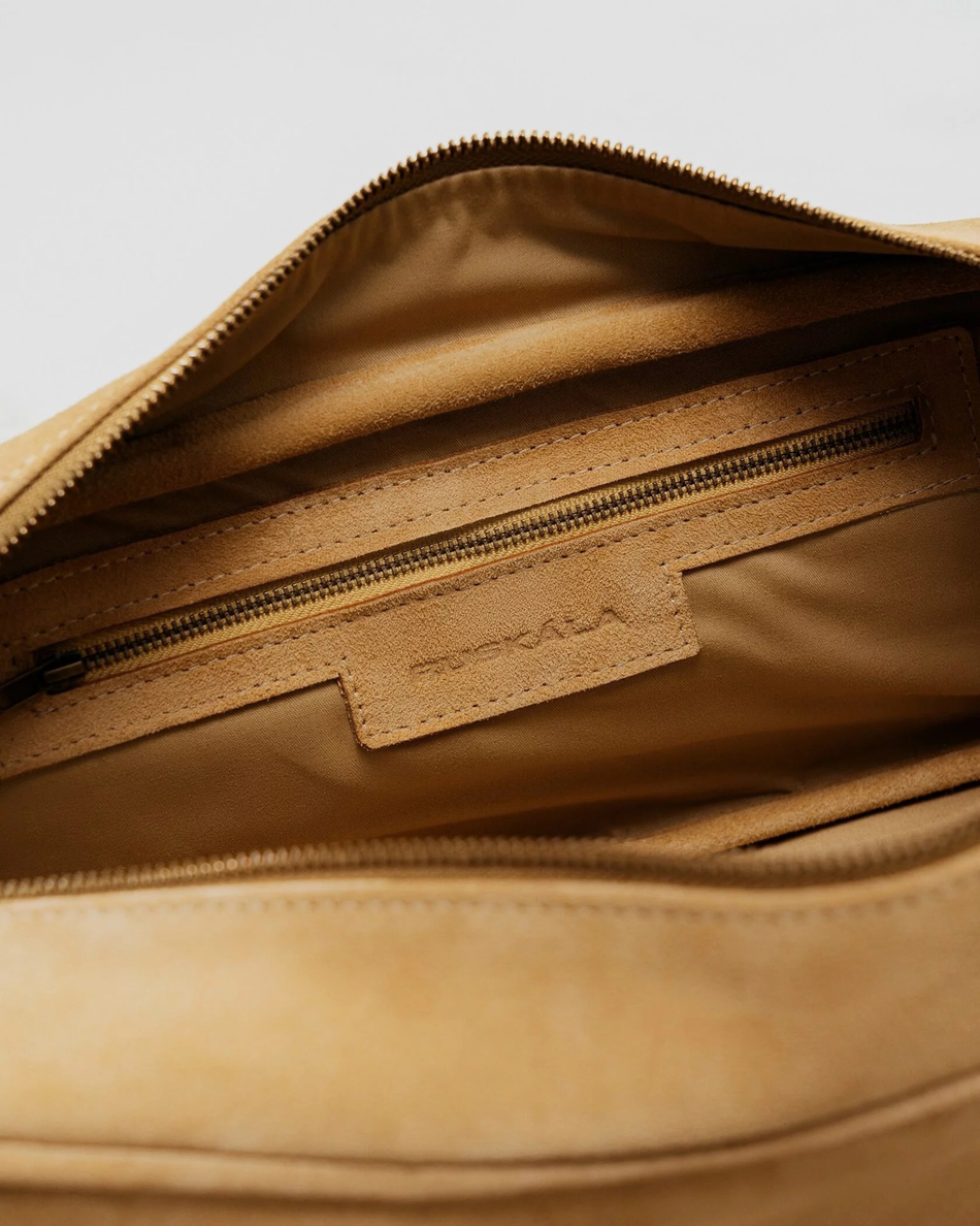 Багет из замши Loaf bag «Sandy»