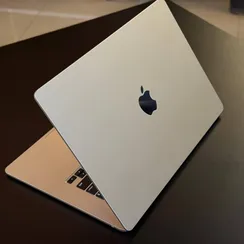 Б/У Ноутбук Apple MacBook Air 15 M2 8\256 Starlight 95% (WQVXLW34RM)